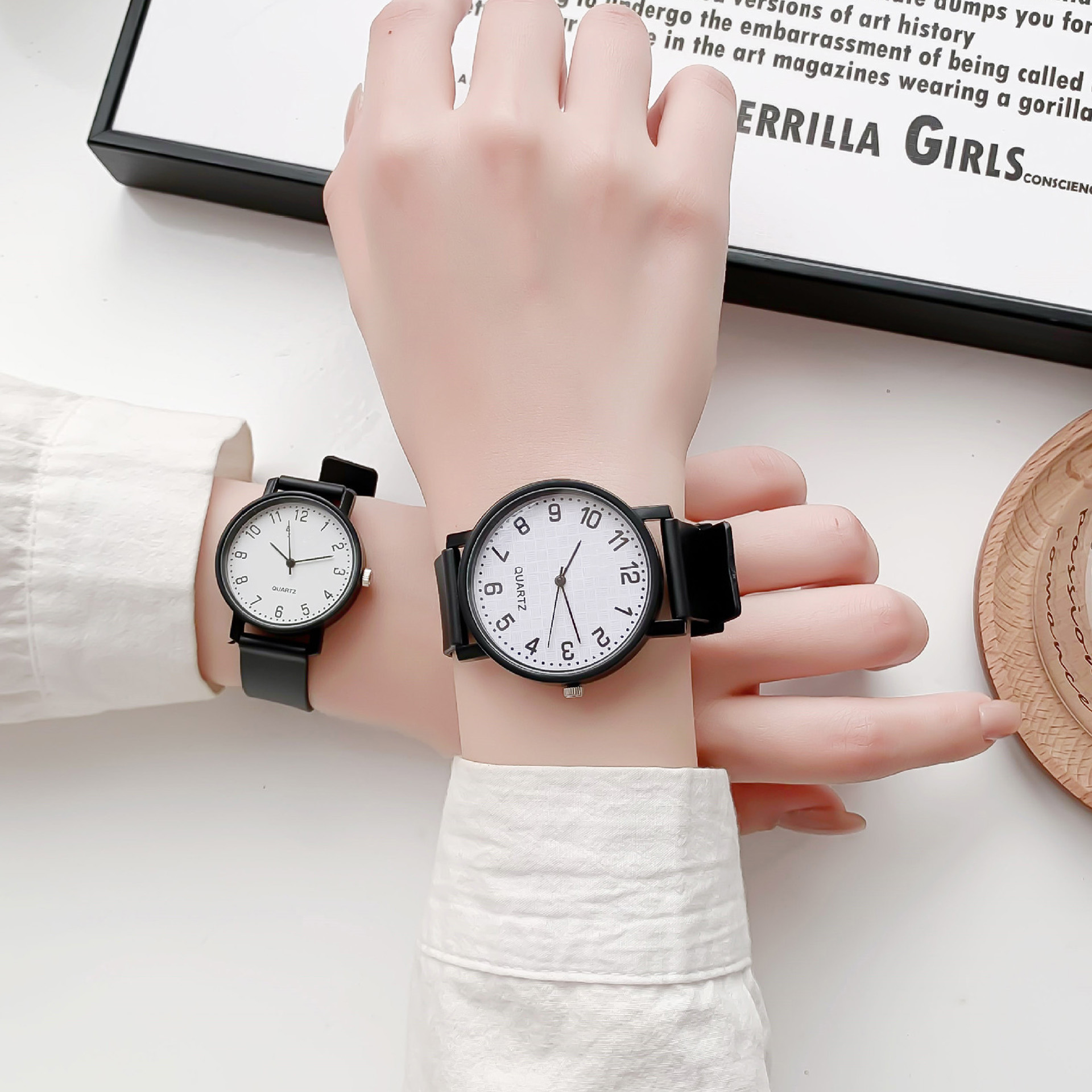 Simple Black Watch Quartz Watc – Silicone Band Women recenzja i cena